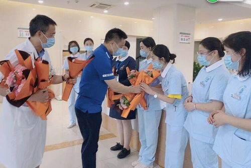致敬白衣天使，關愛基層醫療——付真會書記慰問中和社區衛生服務中心護士紀實