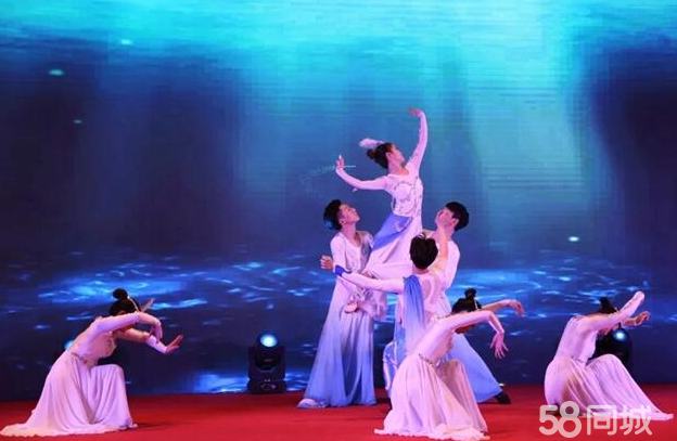 點(diǎn)亮慶典，演繹精彩——本地專(zhuān)業(yè)演藝團(tuán)一站式慶典服務(wù)指南